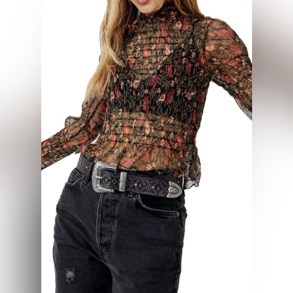 FREE PEOPLE
Hello There Smocked Crop Top In Black Combo
